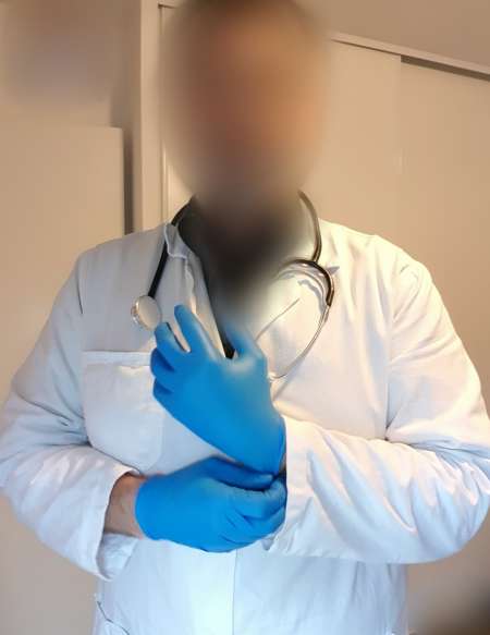 Examen gyneco (roleplay docteur - medical) — photo 2