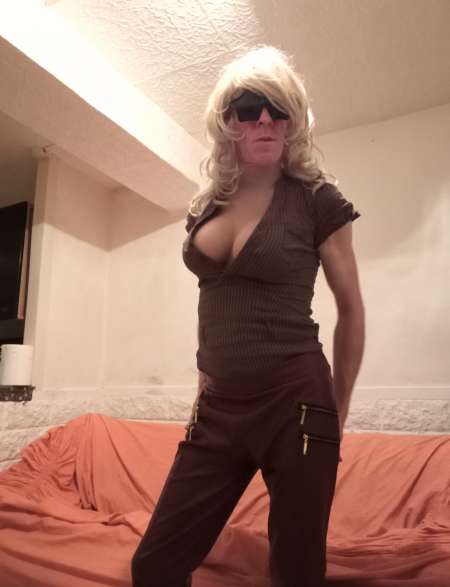 Travestis pour gang bang — photo 2