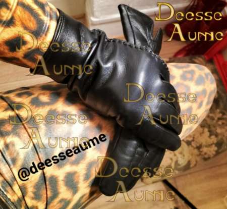 Maîtresse AUME Vivre ou découvrir mon univers — photo 3