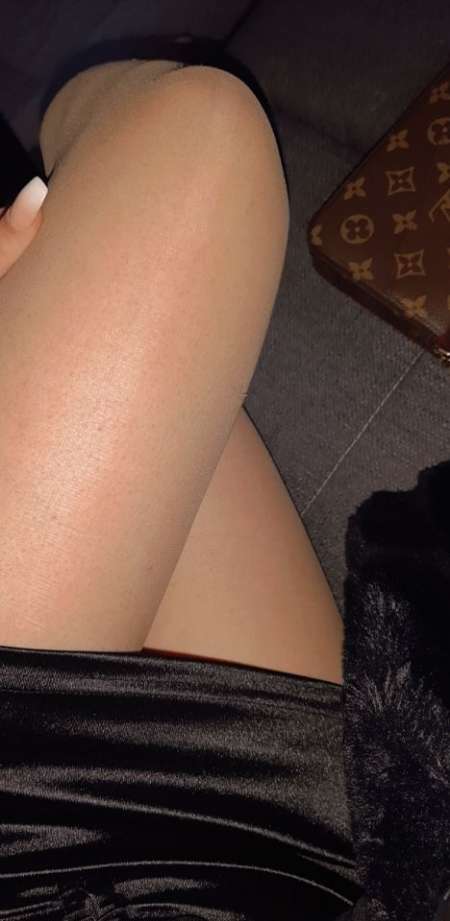 Laraamiss cherche vrai moneyslave (pigeon) &amp;#128181; — photo 3