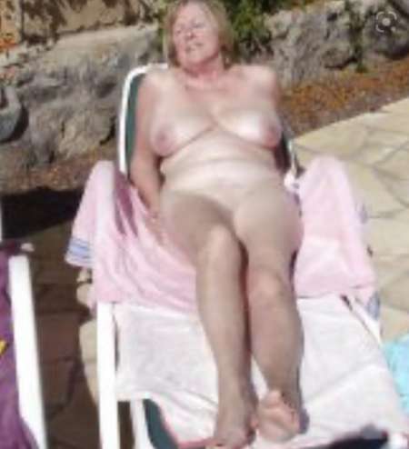 Votre femme mature exhibée devant un photographe — photo 5