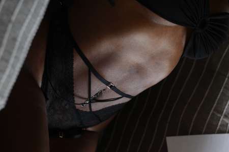 Camila Perle rare — photo 4