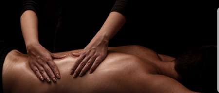 Épilation massage sur table moment de détendre — photo 9