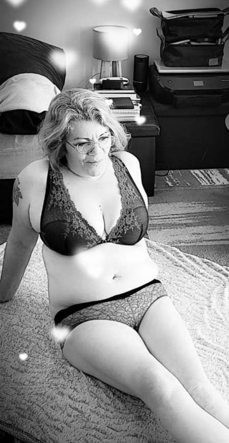  Quinqua rousse et pulpeuse — photo 2