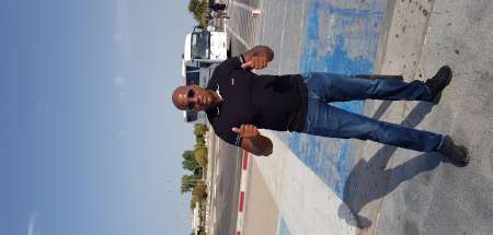  Jeune homme se déplace reçois.... 30 ans antilliai — photo 8