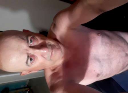 HOMME VIRIL ACTIF CHERCHE FEMELLE PASSIVE