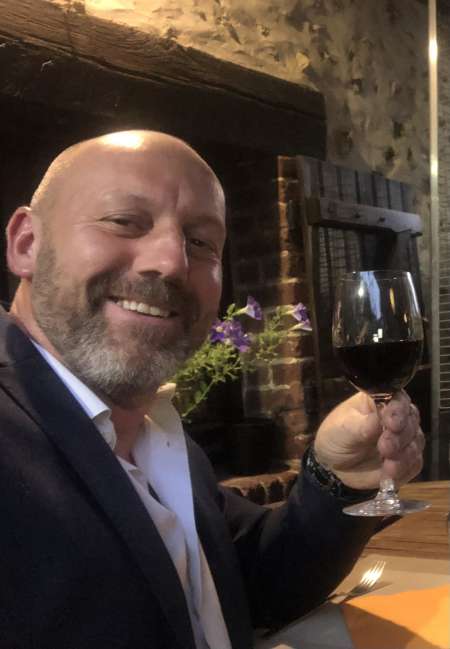  À votre service, gentleman et courtois — photo 4