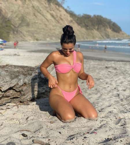 Kelly une femme jolie et douce — photo 9