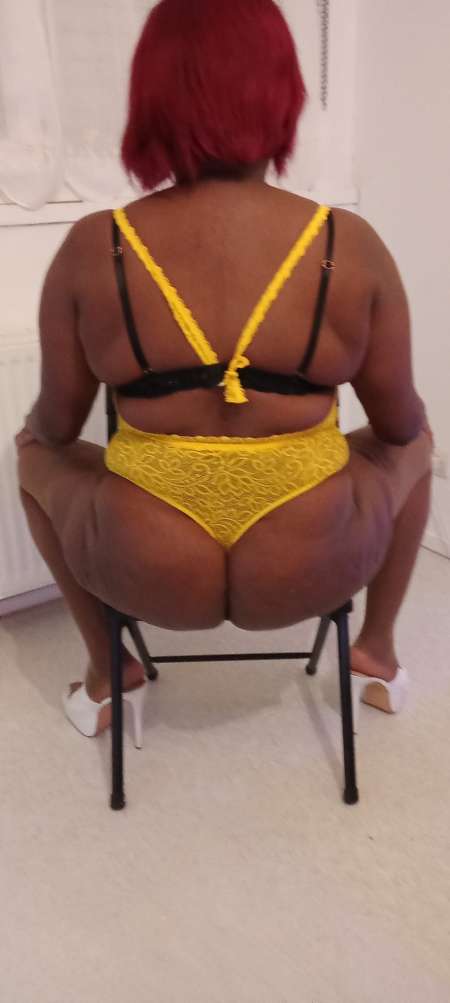 ashel belle black ronde aux formes généreuse — photo 2