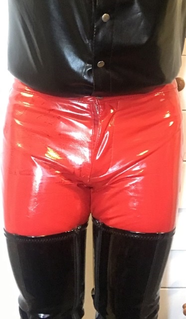 Je cherche une femme joueuse, soumise ou fetish — photo 2