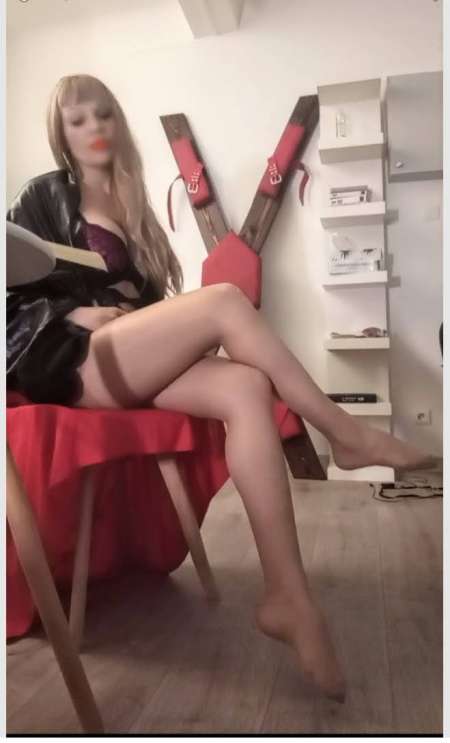 Dominatrice professionnelle pour séances de BDSM — photo 2