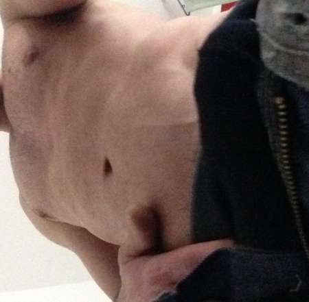 escorte masculin pour femmes seulement