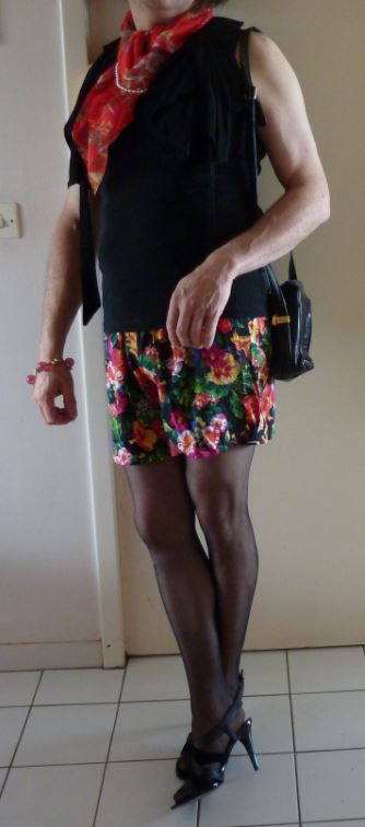 Femme travesti, rencontre suivie, câline coquine — photo 3