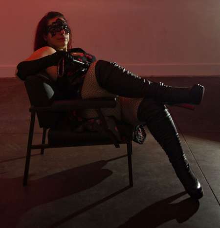 Dominatrice attacheuse, sadique et sensuelle. — photo 2