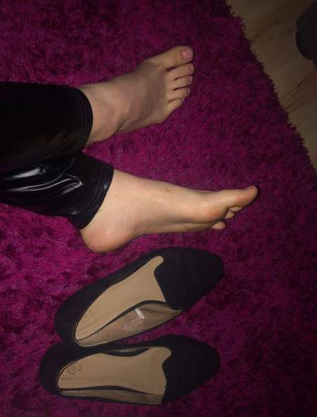 Domination féminine et Pieds
