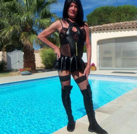 Travesti pour plan abattage, Gang bang — photo 7