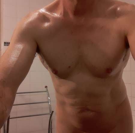 Couple F/H svelte cherche femme bi ou couple bi — photo 5