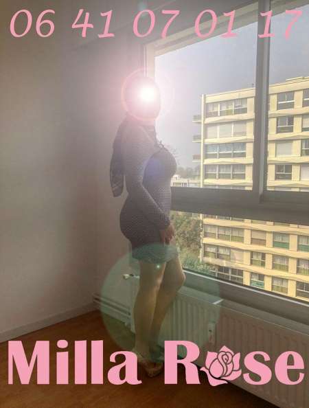 jolie blonde raffinée — photo 4