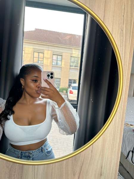 Sugar baby sérieuse discrète cherche sugar Daddy