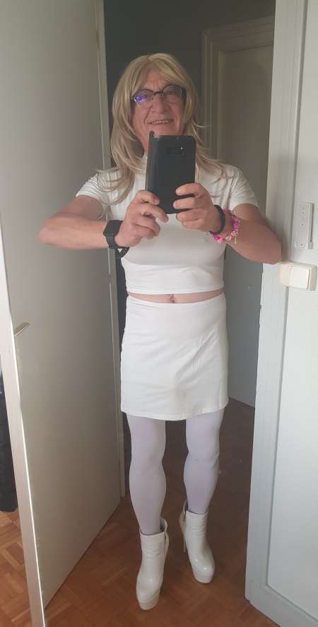  Travestie recherche homme dominant très régulier — photo 2
