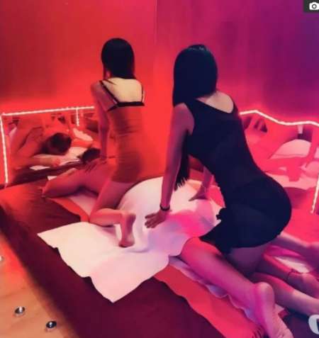  massage jeune femme — photo 5