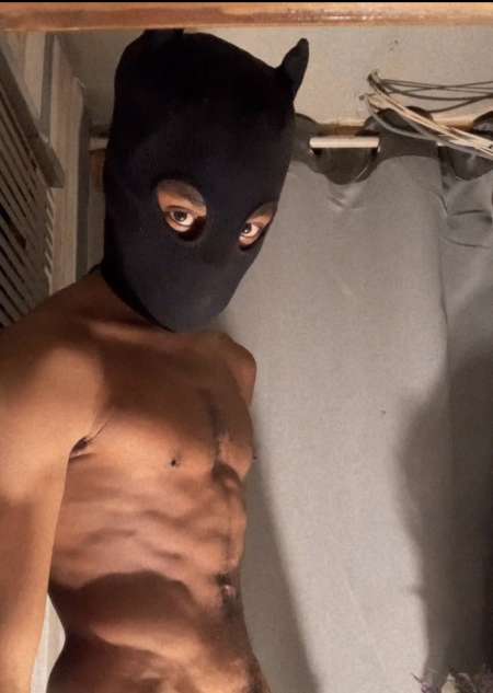 Black prêt à crée ton désir intense