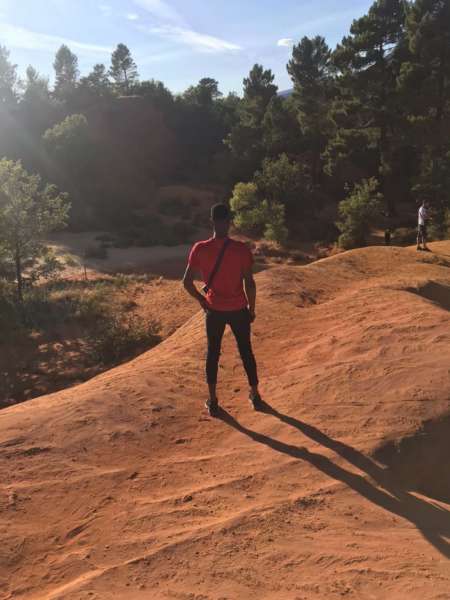  Homme sportif piquant