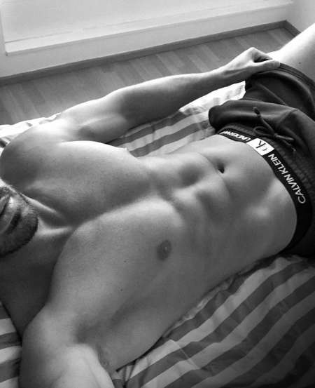 Maitre Dominant cherche une femme ou fille soumise