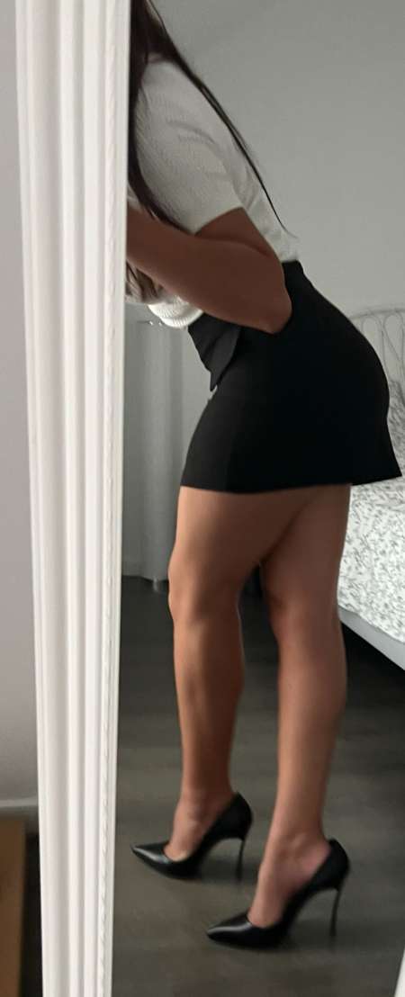 ShowCam Virtuel Dominatrice Feetgirl Pour Toi — photo 4