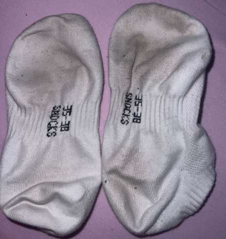 Recherche dominatrice pour me soumettre à ses pied