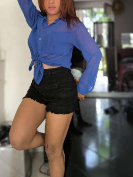  Femme sérieuse — photo 3