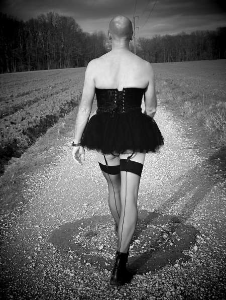 Envie d'un gangbang de 6/7 mecs minimum — photo 9