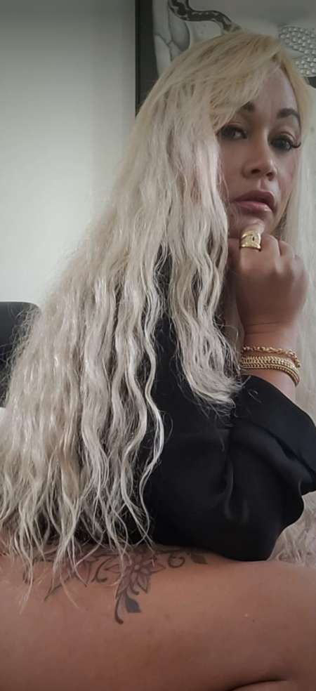 Yamilet jolie famme mûre — photo 2