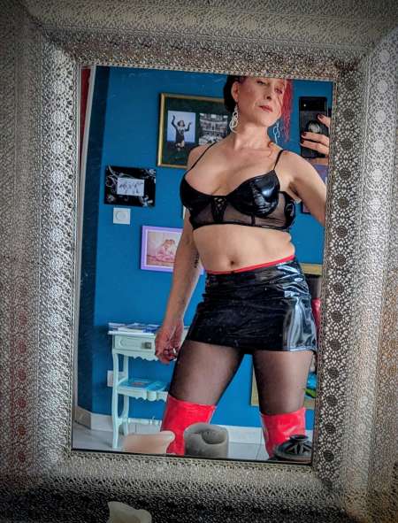 Belle masseuse trans — photo 4