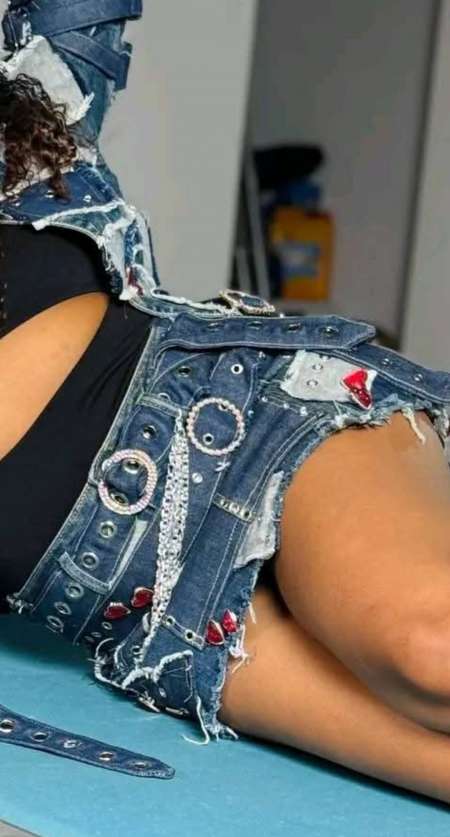 Je serai disponible que demain svp