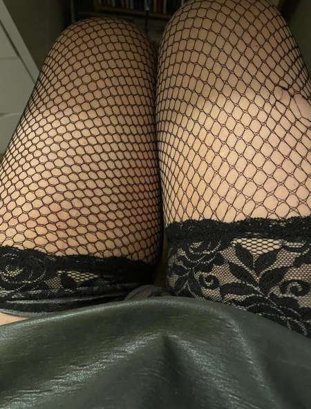  Jolie Beurette soumise — photo 2