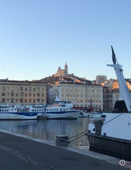 Serviteur docile pour femme de caractère