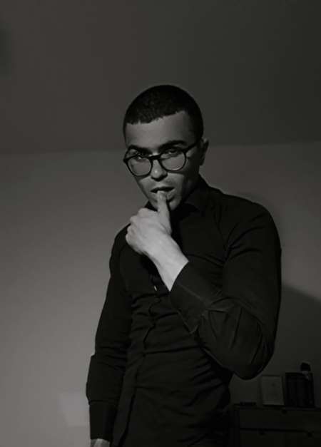  Jeune escort boy déplacement uniquement — photo 2