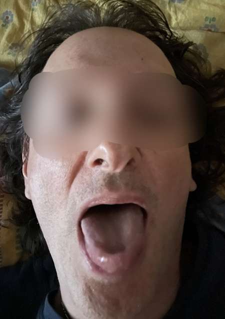 Bon lécheur soumis offre cunnilingus