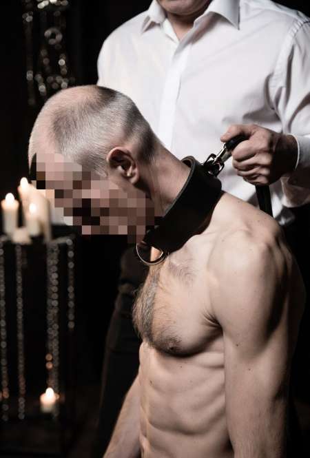 Pour initiation aux plaisirs masculins par homme d — photo 4