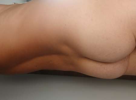 Jeune homme a votre service pour femme âge ou coup