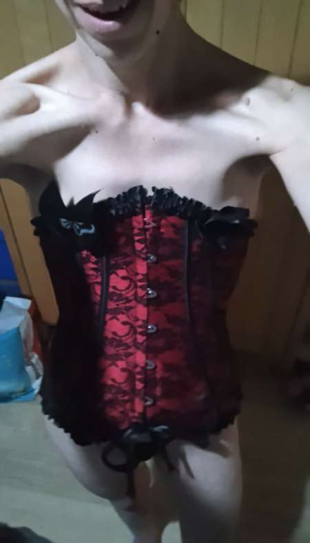 Reine dominante recherche moneyslave dévoué — photo 3