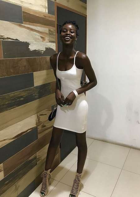 Si tu es skinny à belle poitrine .