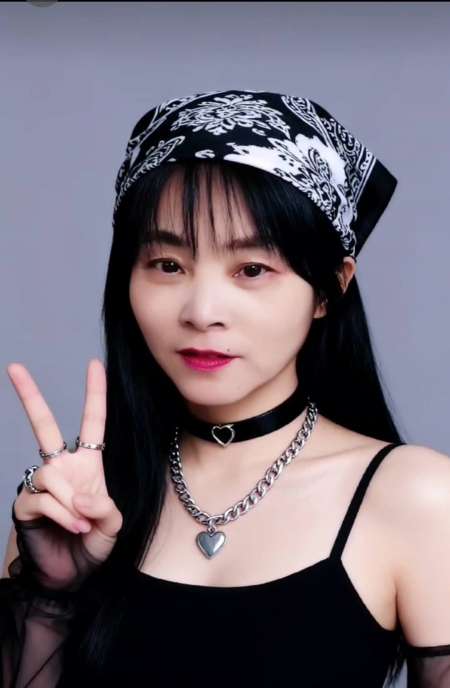 jeune femme avec massage sexuel — photo 2