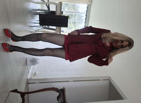 Trave faisant la femme — photo 3