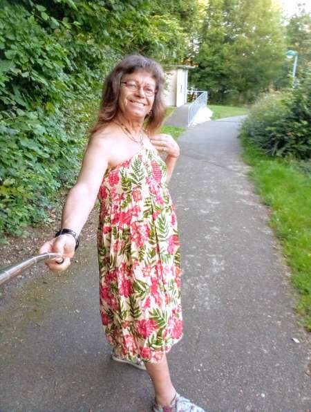 Retraitée non binaire cherche contacts retraité(e) — photo 5