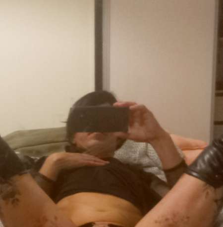 Mec cool bien fait pour fisteuse