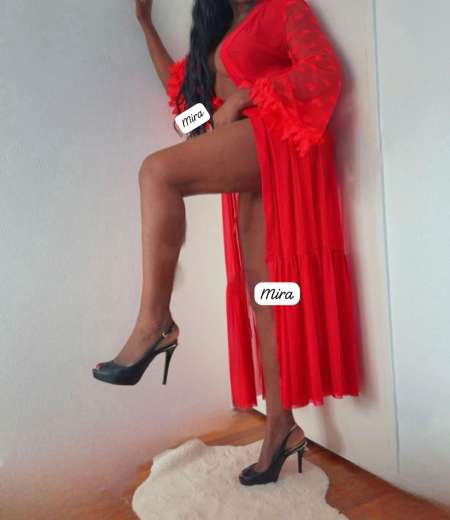 Mira Lesly Black domina — photo 1