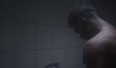 Plan cul avec étalon noir/ Discrétion