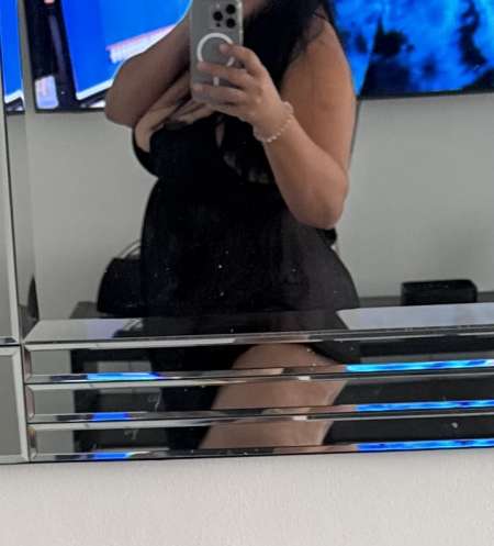 Jolie femme avec de belle rondeurs — photo 2